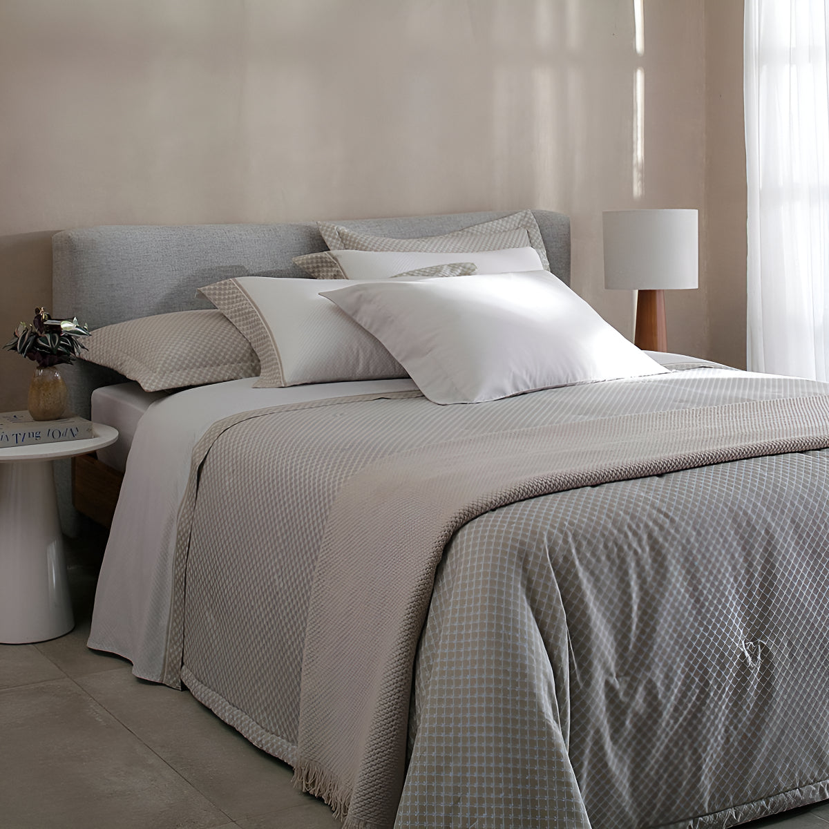Essentials Signature Edition (Light Grey) - 4 Pieces Collection