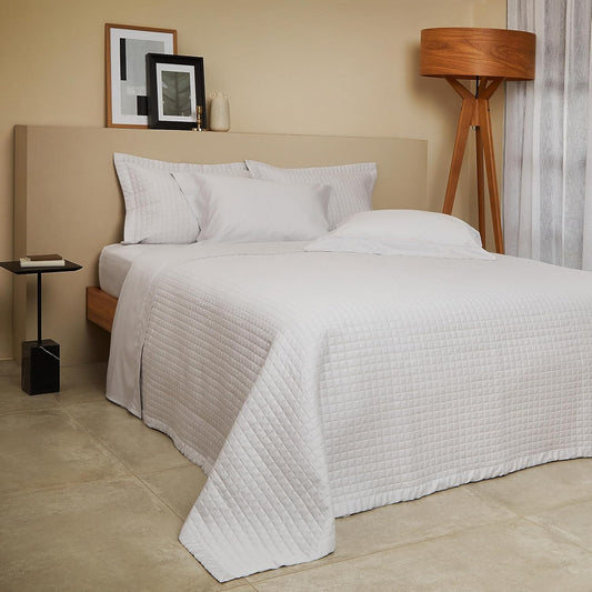 Versailles Satin (White) – Double 4-Piece Bedding Set