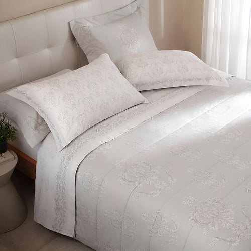 Essentials Signature Edition (White) - 4 Pieces Collection